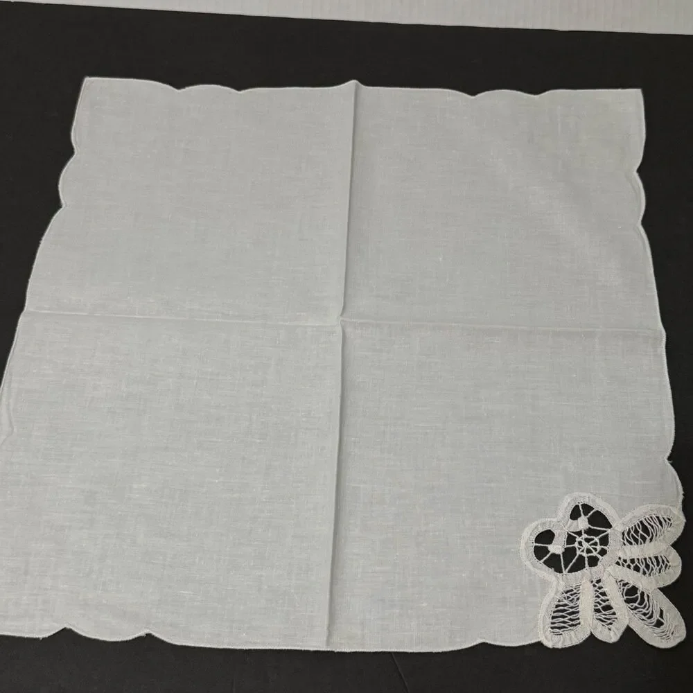 5 Vtg White Battenburg ? Lace Dinner Napkins 16